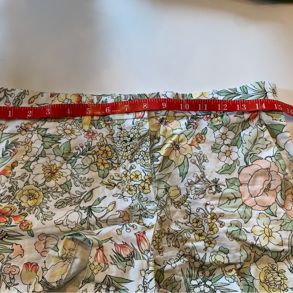 Khakis Gap shorts - Picture 3 of 8